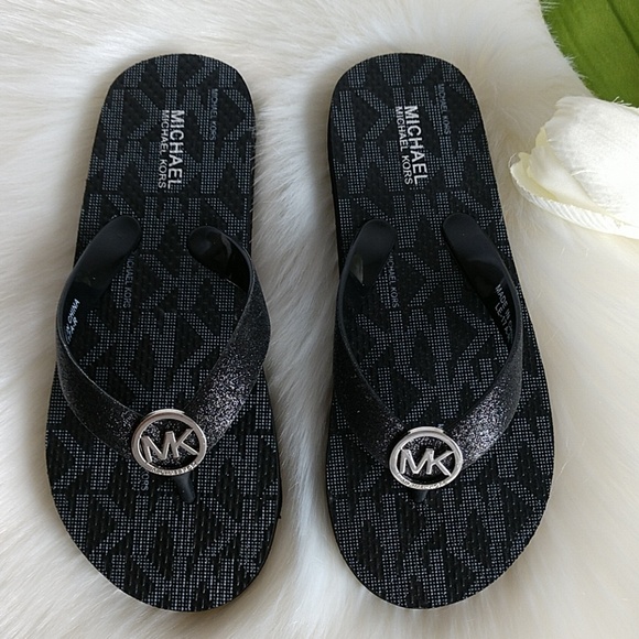Michael Kors Other - Size 1 🌺MK KIDS FLIP FLOPS NEW NO BOX.